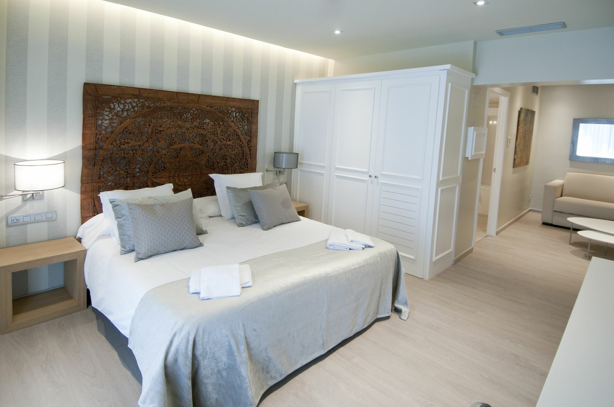 Serennia Exclusive Rooms Barcelona Exterior photo