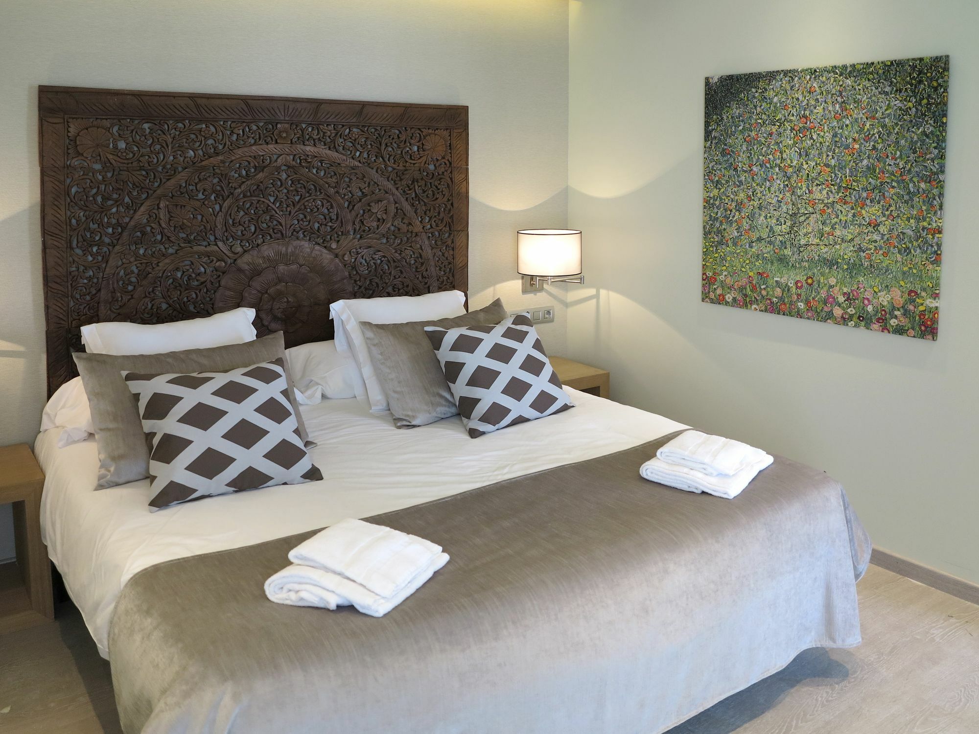 Serennia Exclusive Rooms Barcelona Exterior photo