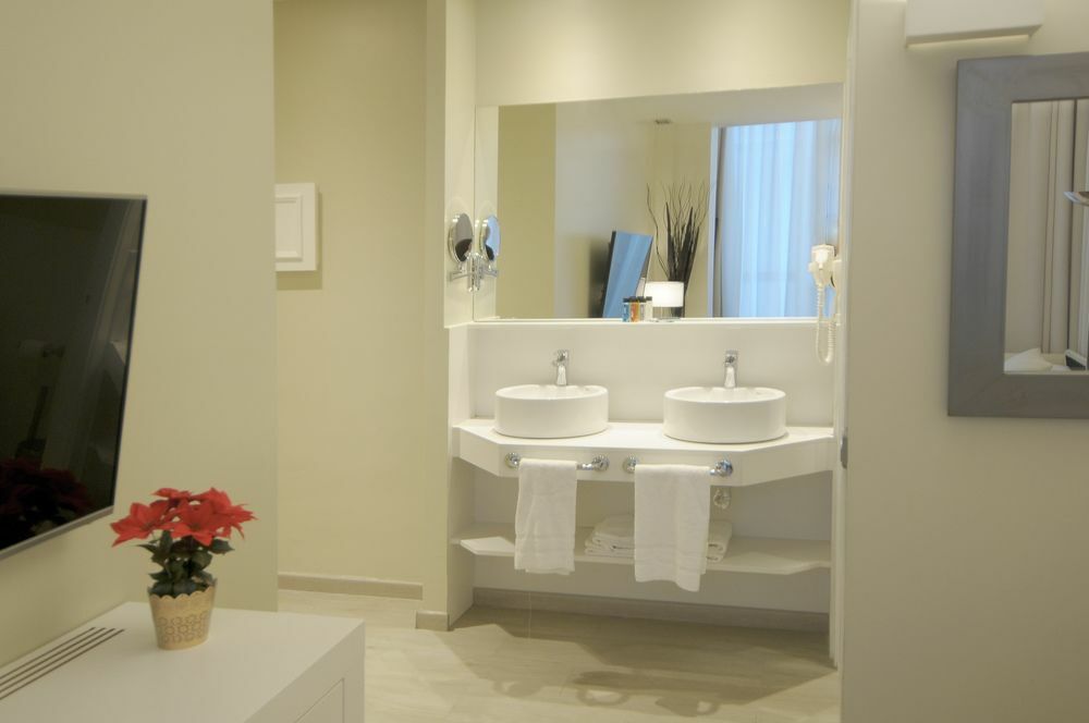 Serennia Exclusive Rooms Barcelona Exterior photo